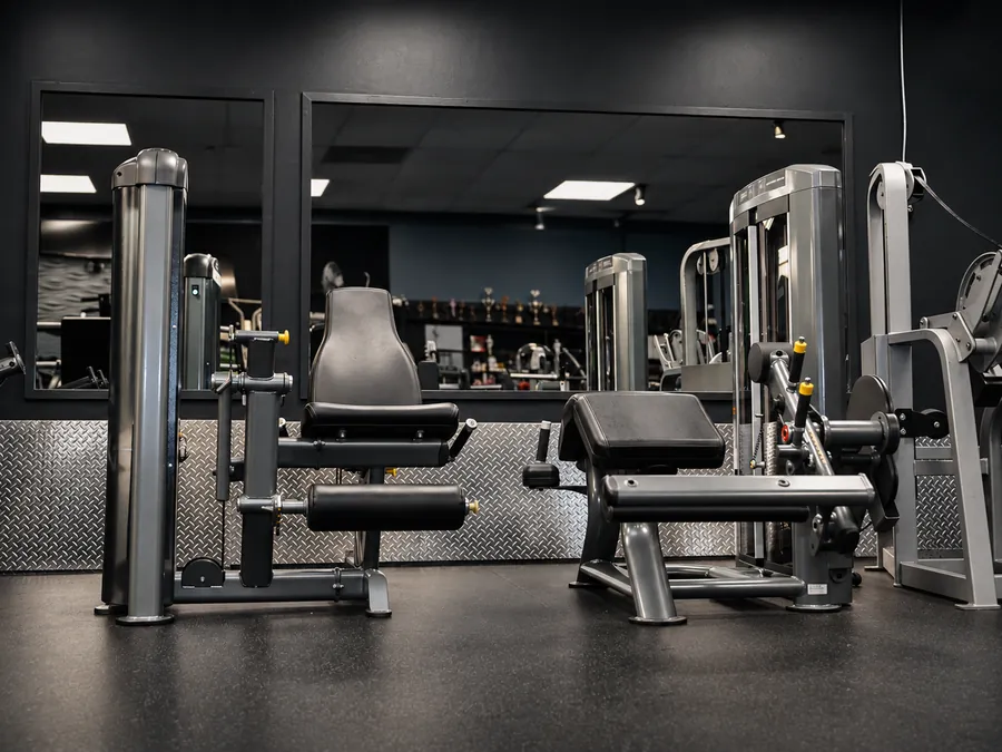 TRUE Fitness Palladium leg machines